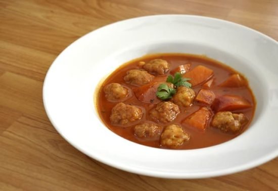 Sopa de Kofta - Sopa de carne con albóndigas ~ EL MUNDO ARABE